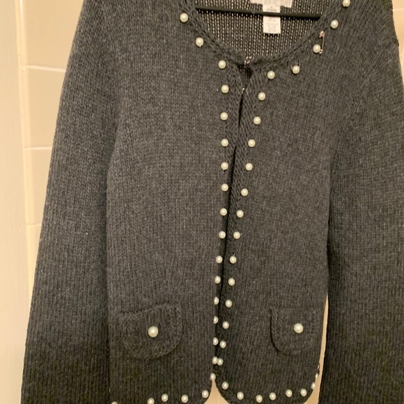 Sweater - Picture 4 of 8